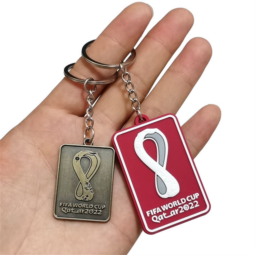 Wholesale Custom Logo 2022 Qatar World Cup Fan Souvenir Soccer Badge Fan Gift Key Chain Pendant Metal PVC Keychain