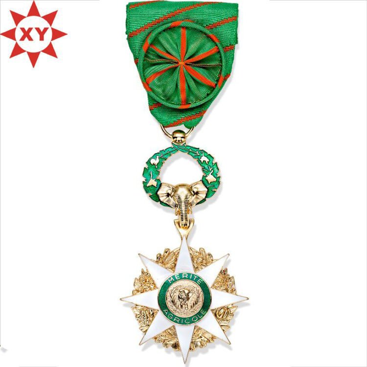 Hot Sell Star Medals Plated Gold with Fashion Handmade Ribbon